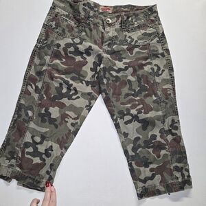 NOBO Green Camouflage Capri Pants Y2k